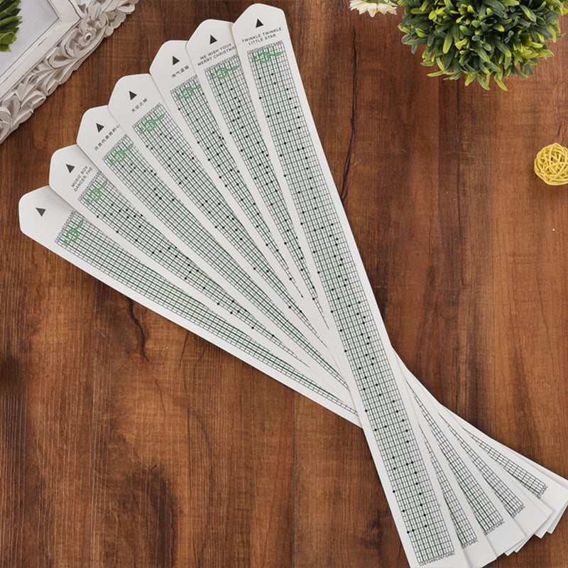 Handvevad speldosa med pappersband