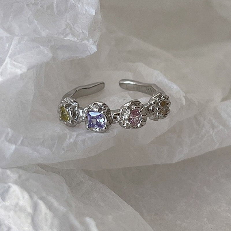 Justerbar ring med smiley face element