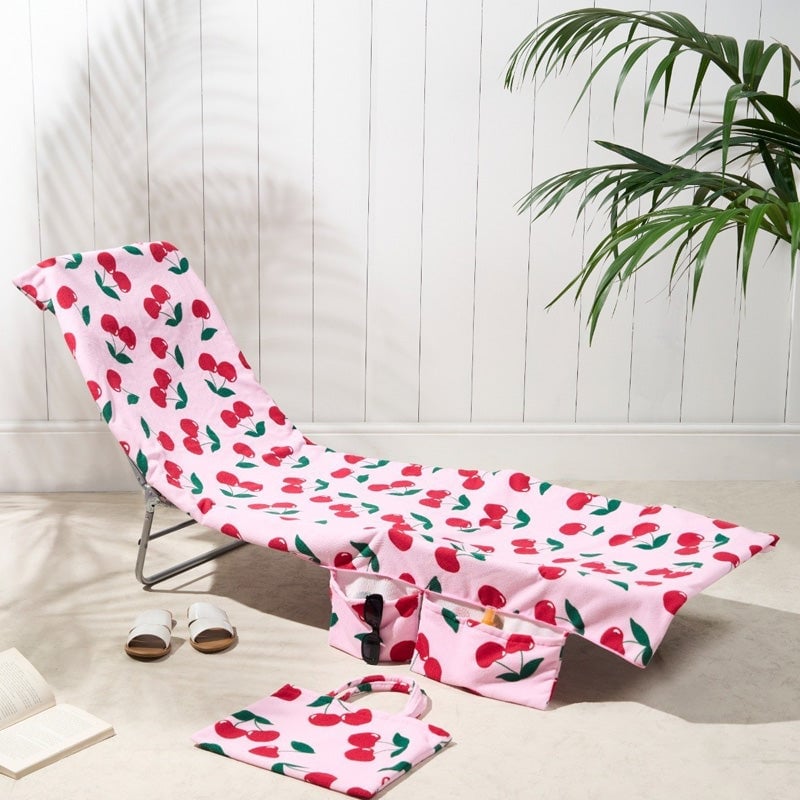 Solariumhandduk med förvaringsfack i en väska