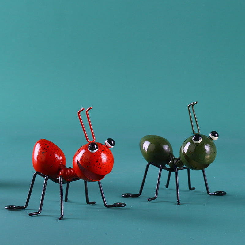 Creative Ant Design Garden Decoration