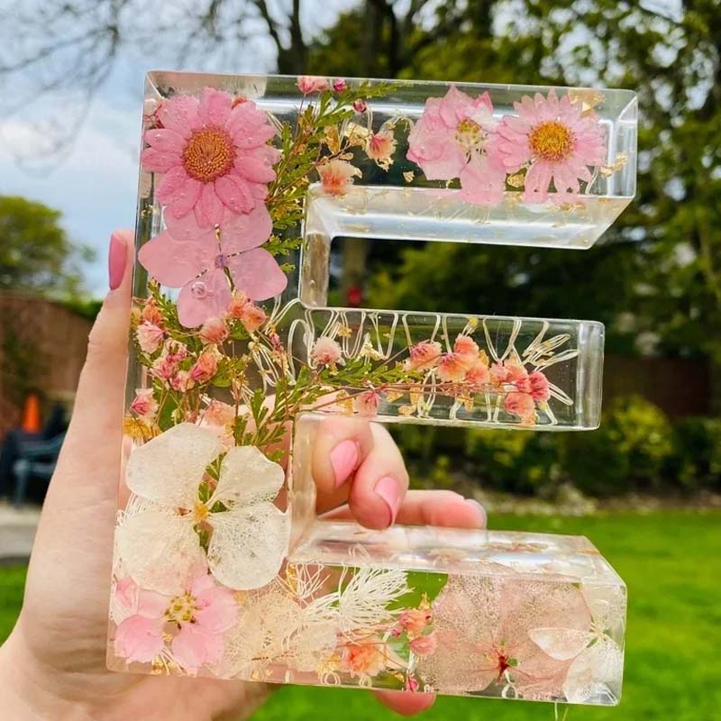 Nattljus för torkade blommabokstäver