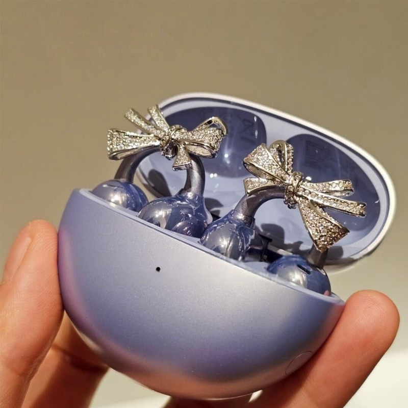 Sparkling Butterfly Bow Clips for Earbuds