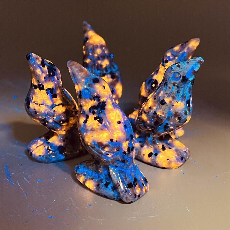 Gemstone Carved Crow Ornament