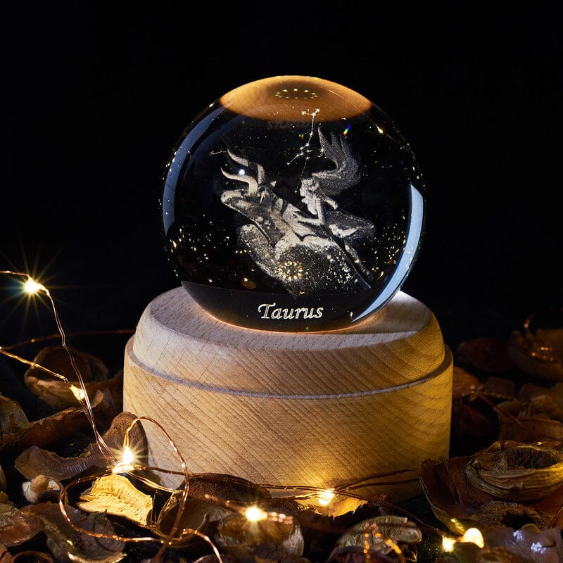 Nattlampa med lysande kristallkula