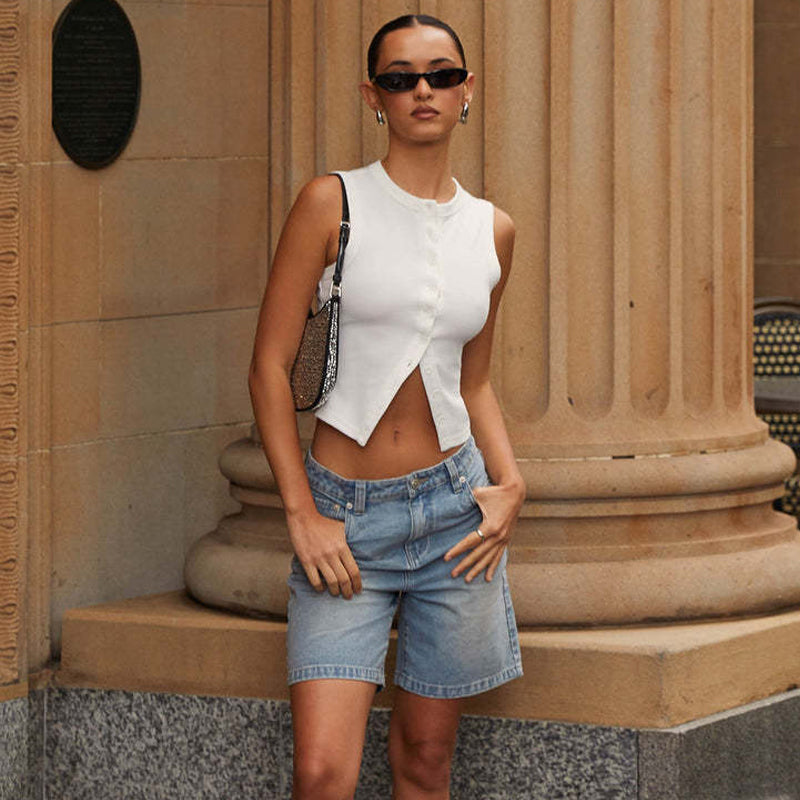 Sleeveless Buttoned Vest