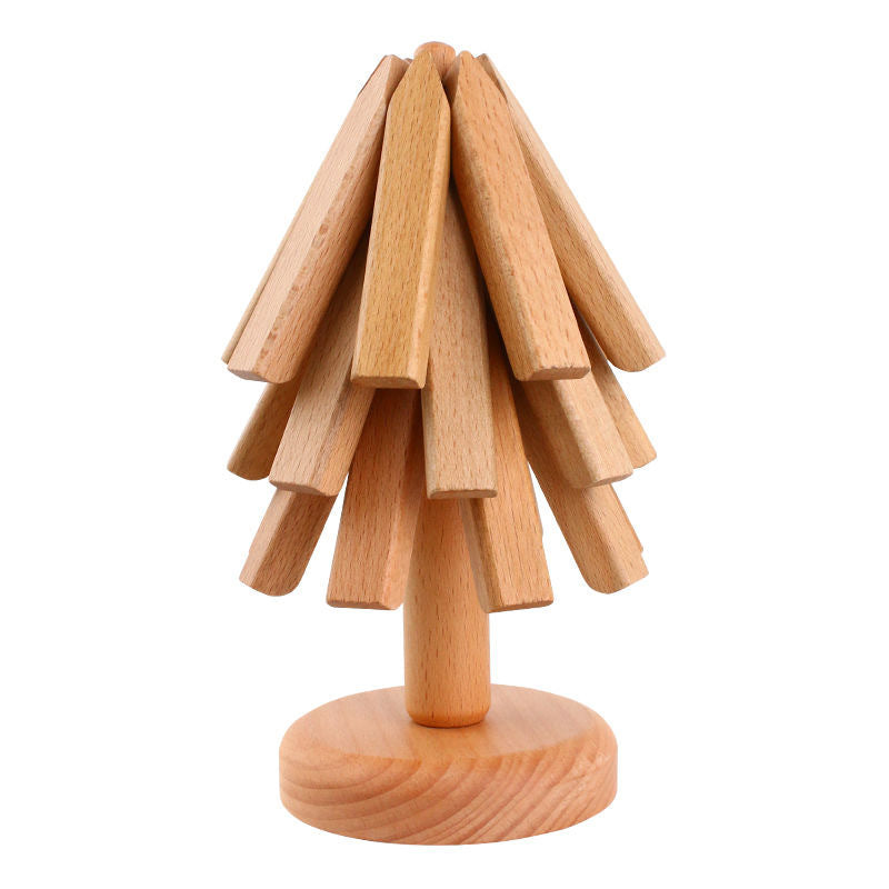 Isolerande bas i massivt trä