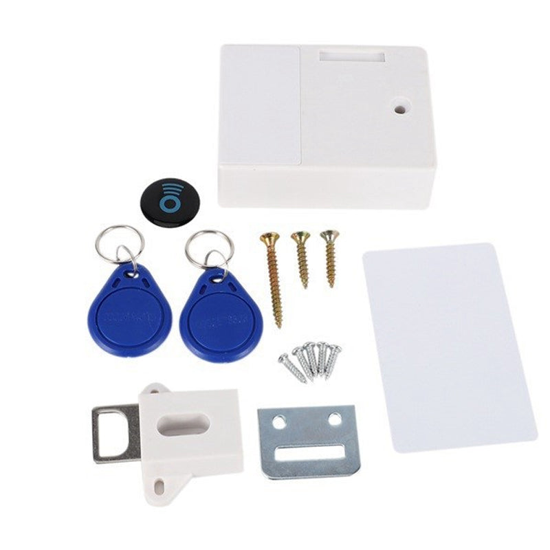 Elektroniskt skåplås DIY för lådskåp i trä