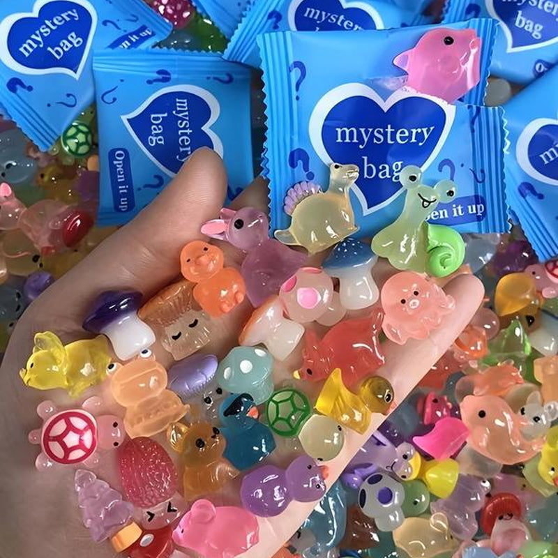 Mini Resin Animal Decorating Ornaments