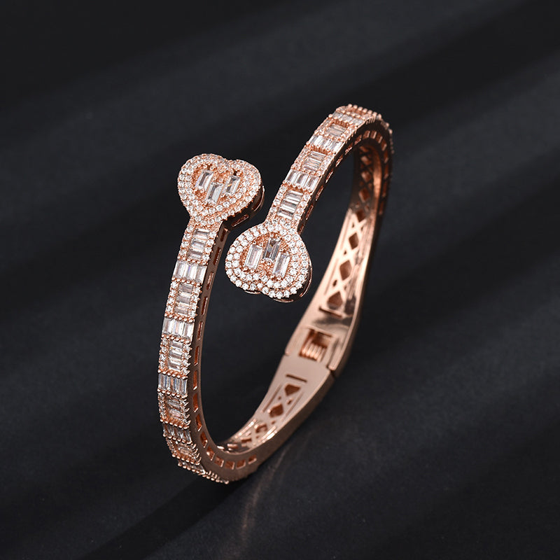 Heart-shaped Bracelet Jewelry