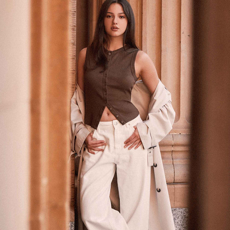 Sleeveless Buttoned Vest