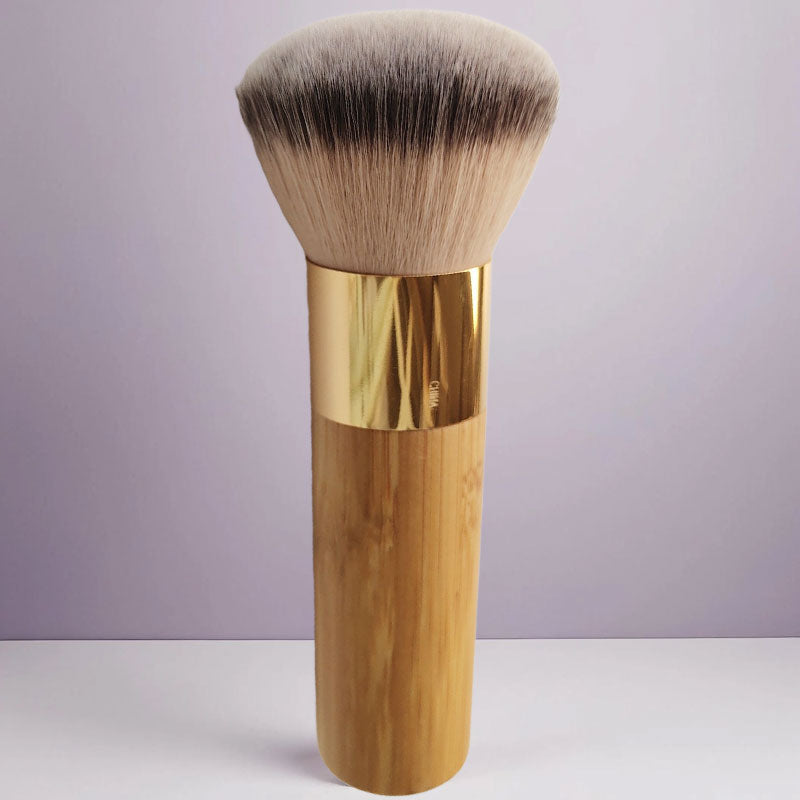 Fluffy Dome Foundation Brush