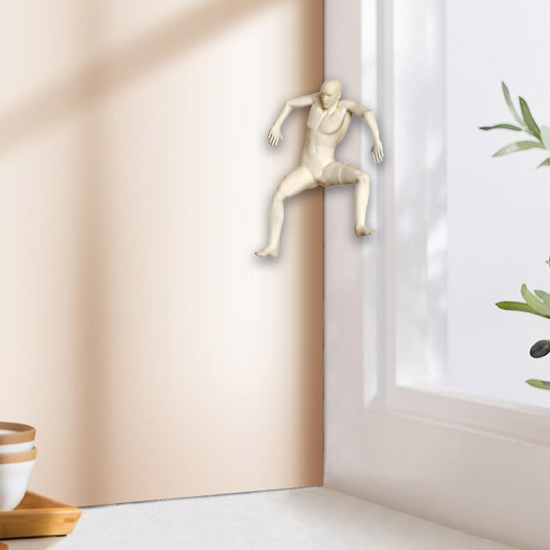 Corner Figure ‘Frightened’ Wall Decoration