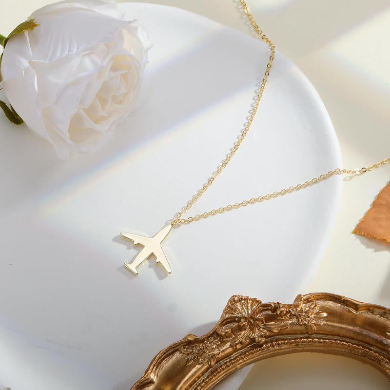 Light Luxury Aircraft Necklace