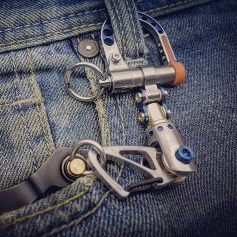 Cyberpunk nyckelring i metall