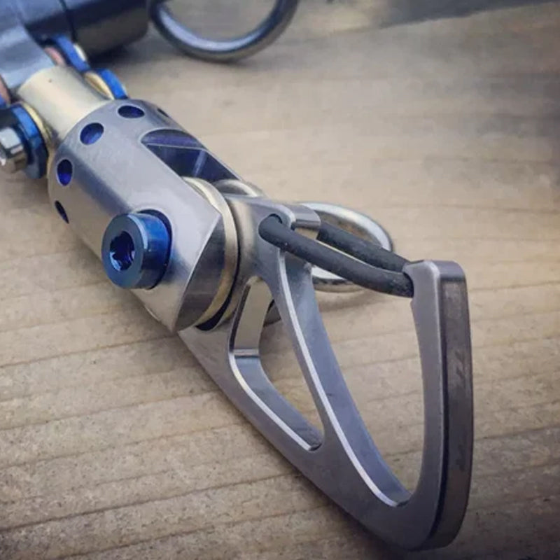 Cyberpunk nyckelring i metall