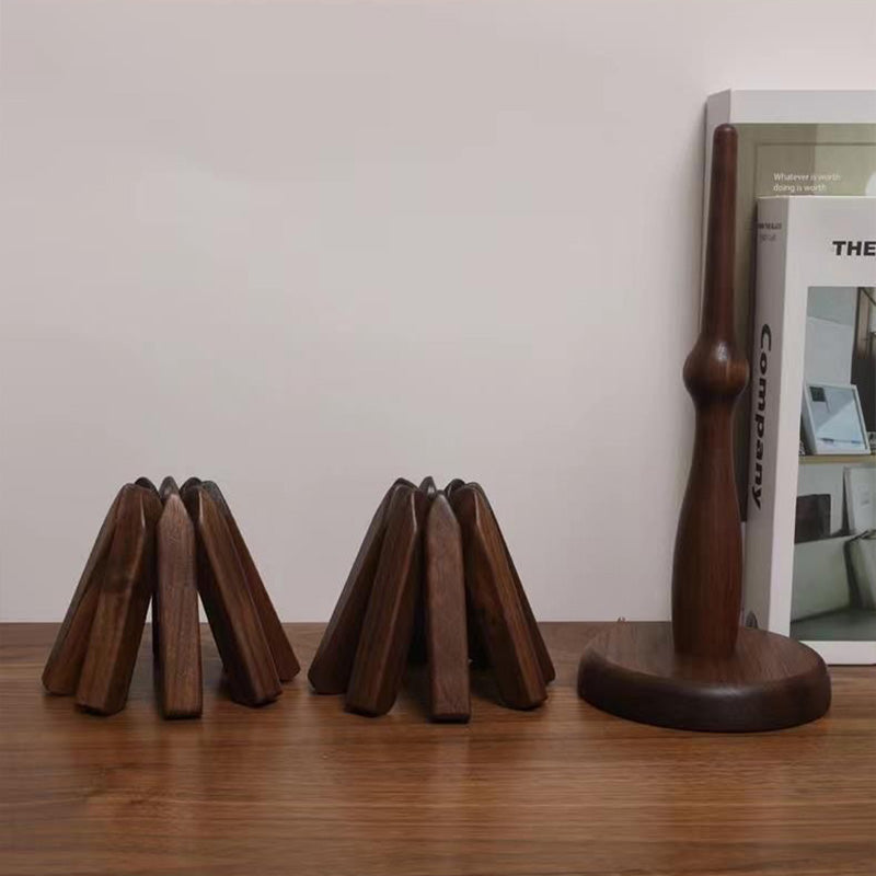 Isolerande bas i massivt trä