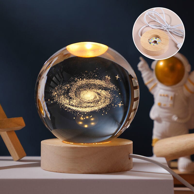 Nattlampa med lysande kristallkula