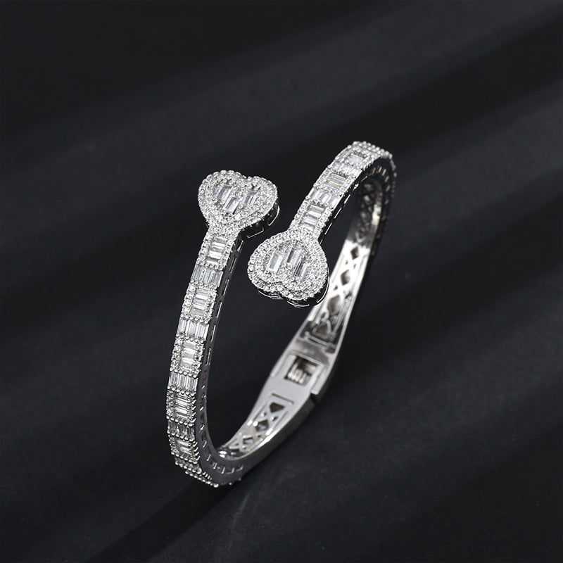 Heart-shaped Bracelet Jewelry