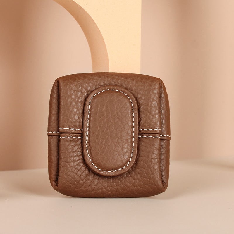 Enfärgad minimyntväska