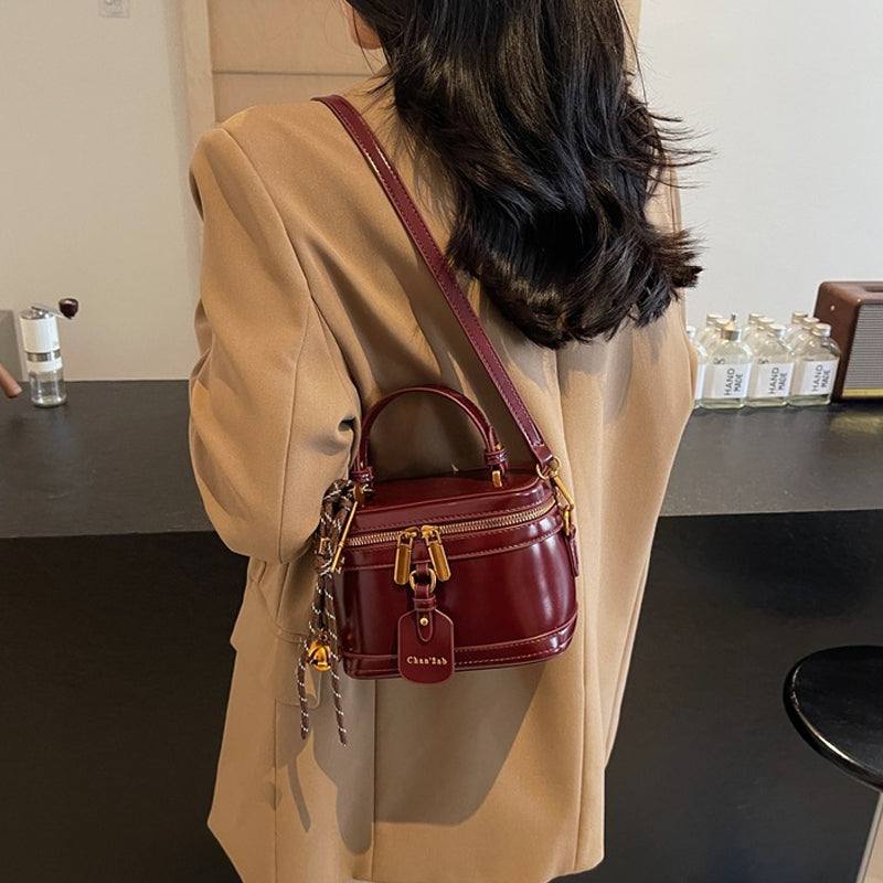 Women's Elegant Minimalist Handbag