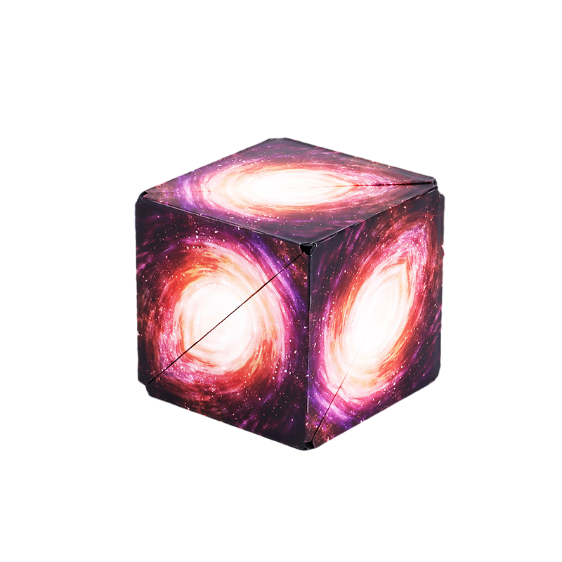 Formskiftande magnetisk magisk kub