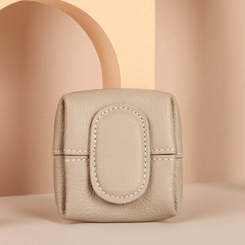 Enfärgad minimyntväska