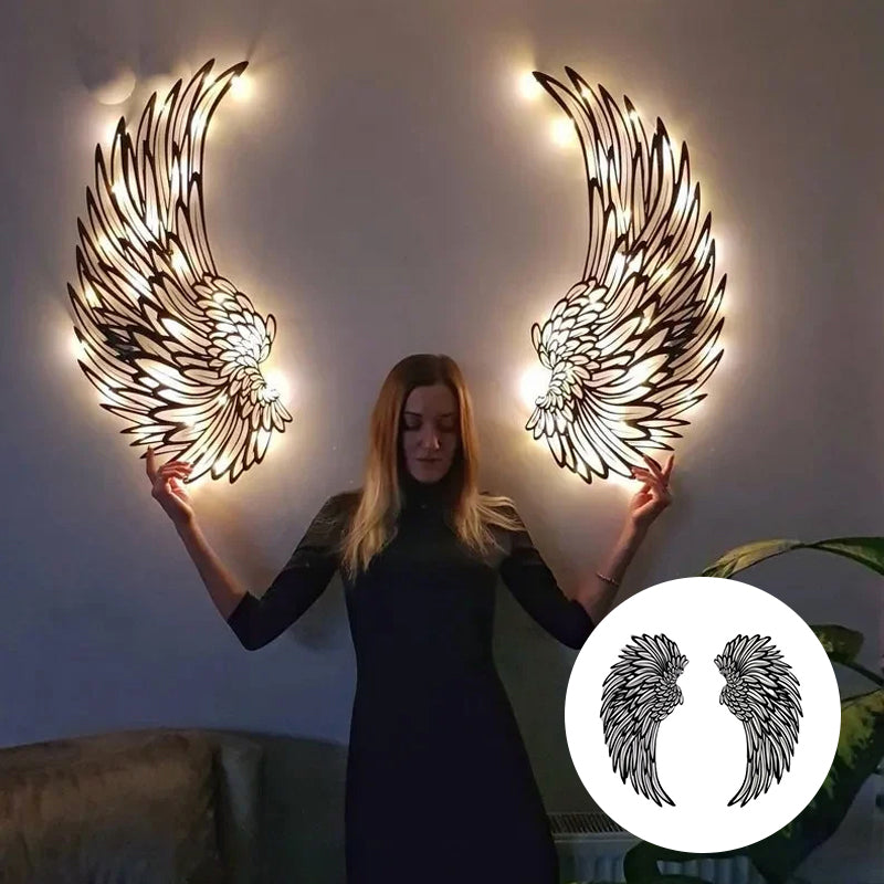 Svarta änglavingar i metall med LED-lampor